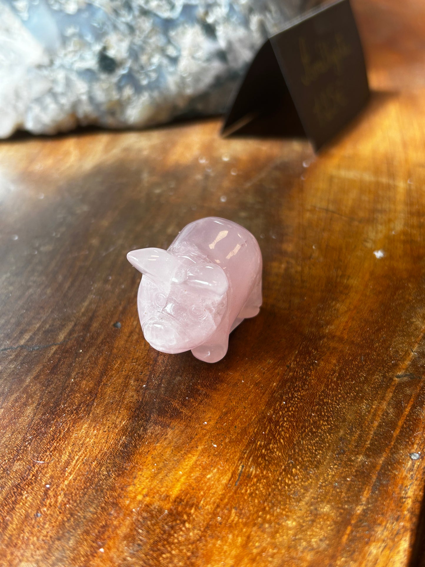 Figurine cochon quartz rose