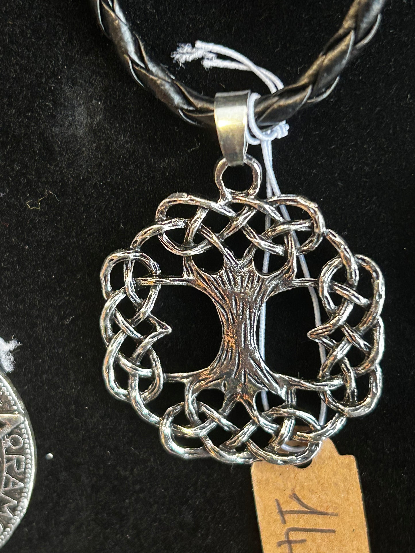 Pendentif noeuds de l’infini et arbre Yggdrasil