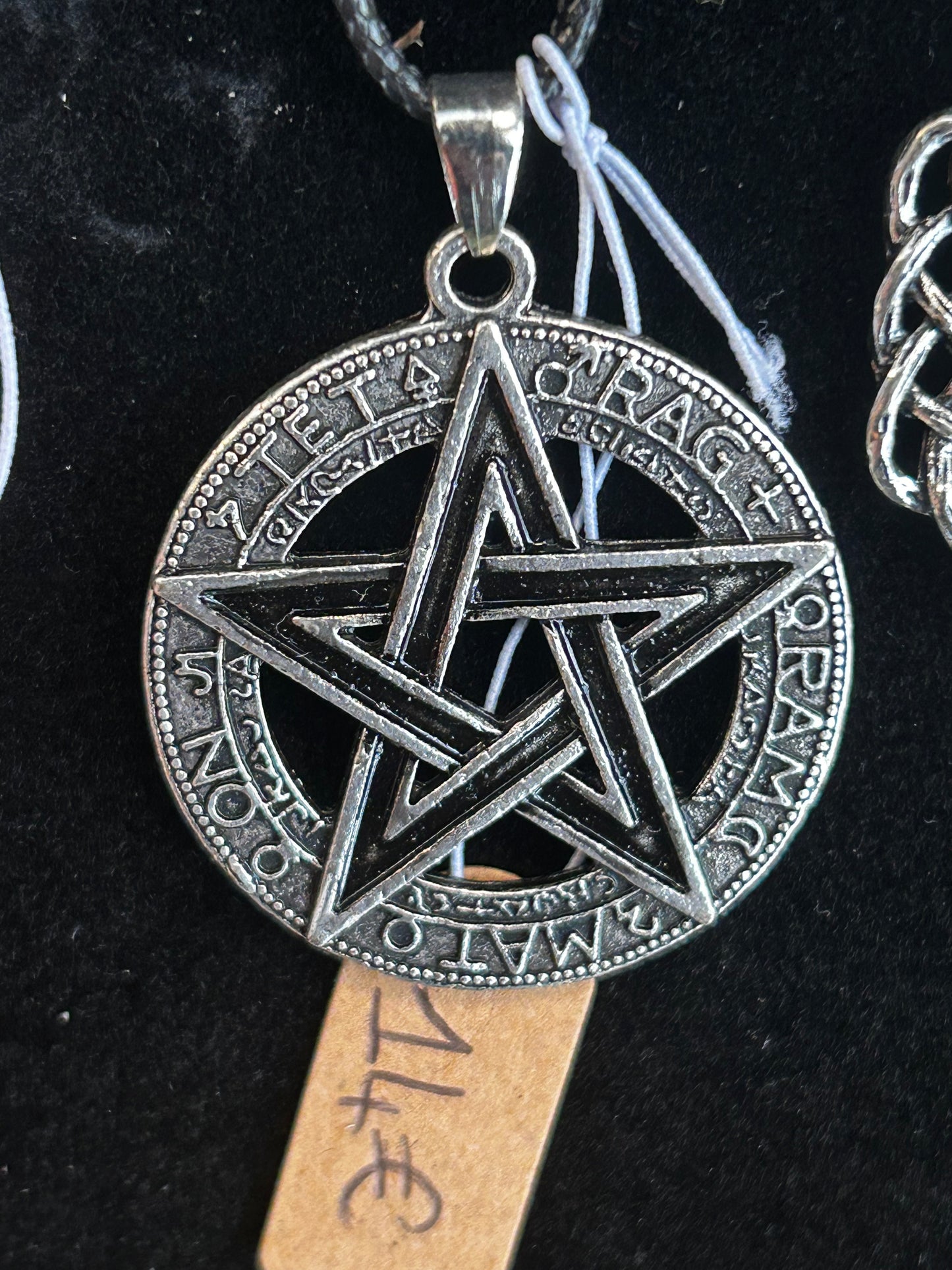 Pentacle tétagramme