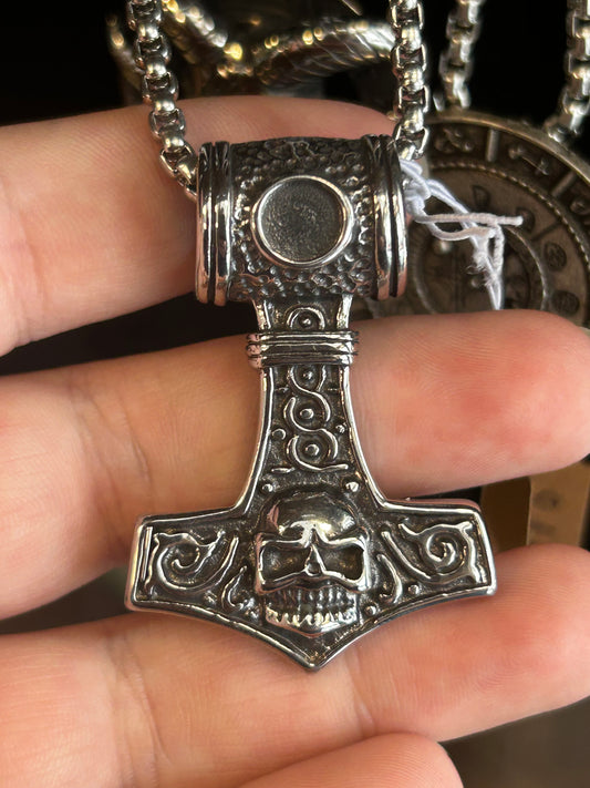 Pendentif crâne Mjöllnir