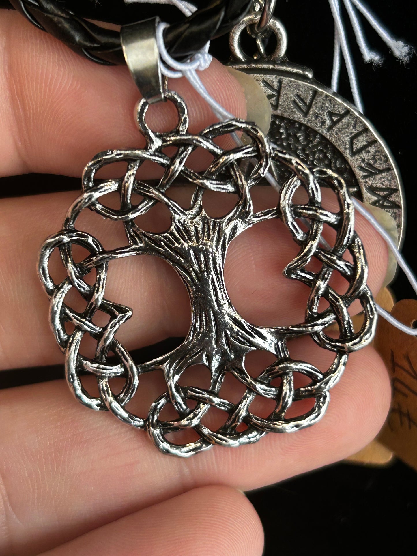 Pendentif noeuds de l’infini et arbre Yggdrasil