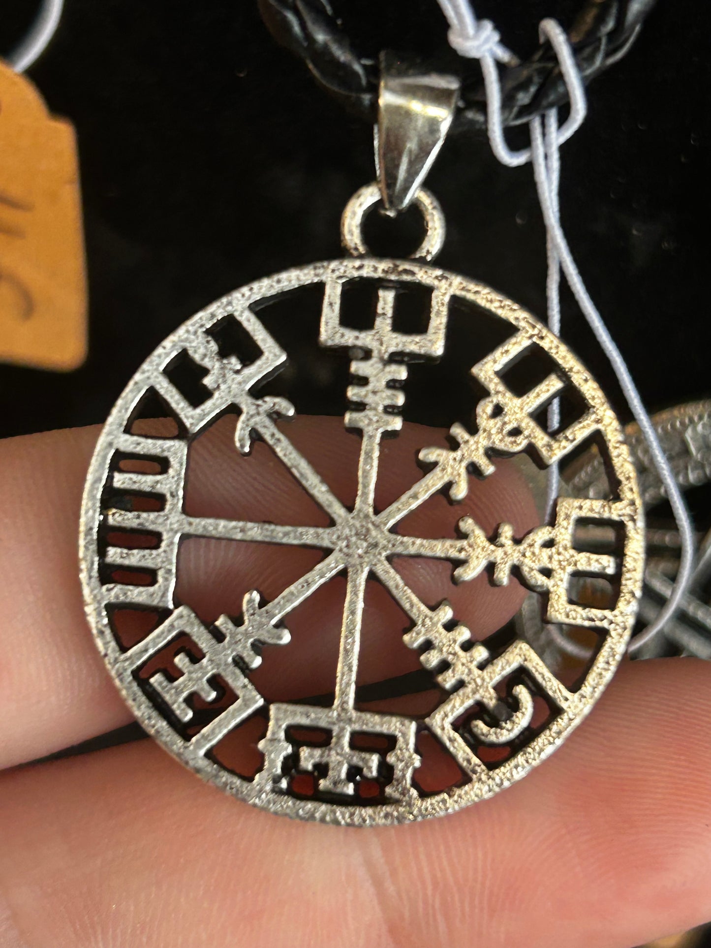 Pendentif vegvisir