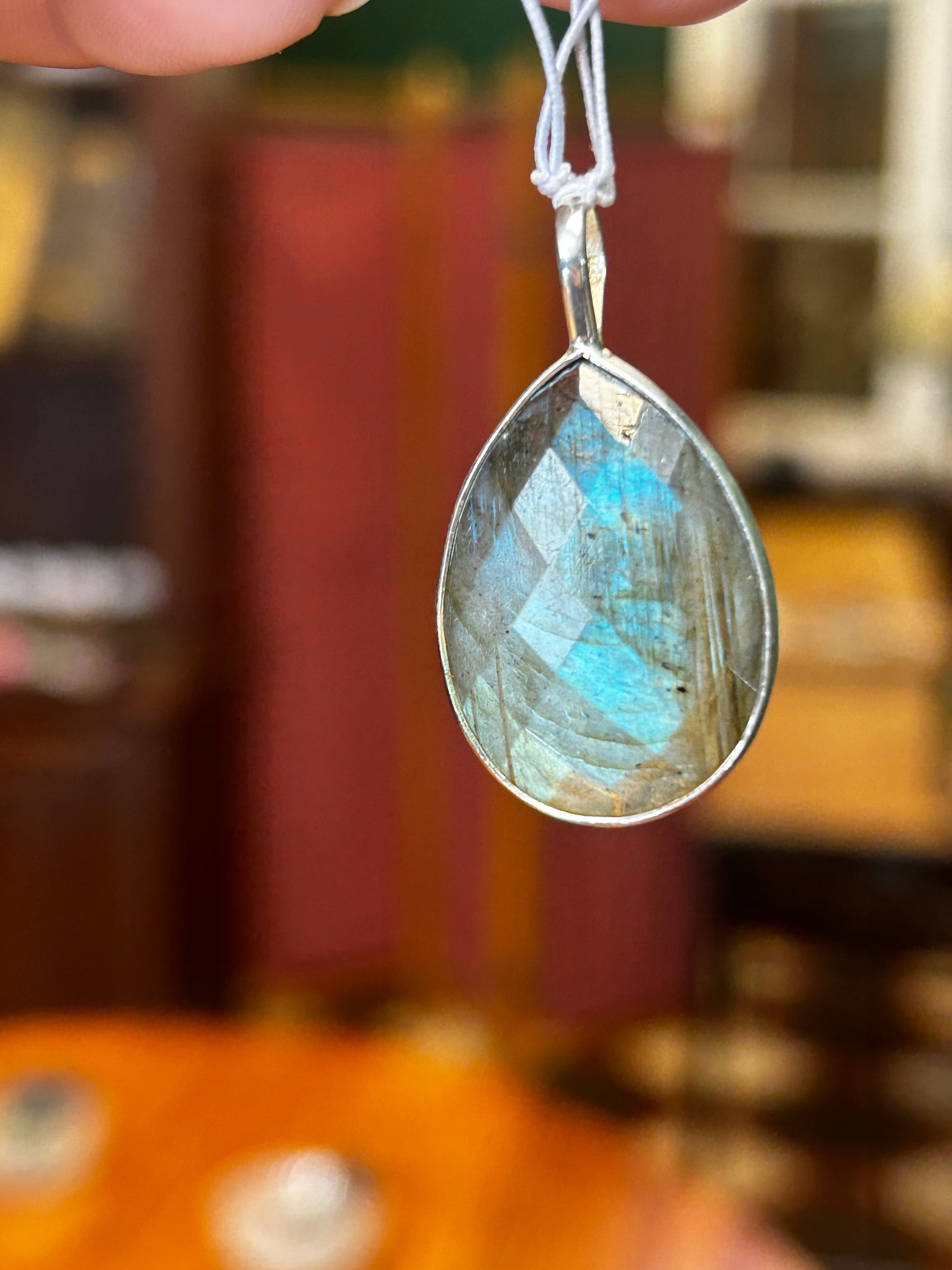 Pendentif facetté labradorite