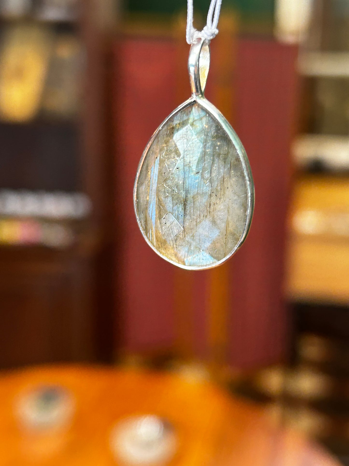 Pendentif facetté labradorite