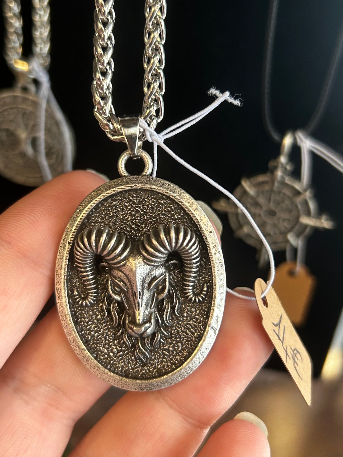 Pendentif bélier